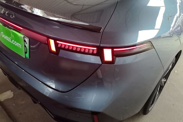 Used Lynk & Co 07 2024 EM-P 126 Long-Range Ultra Right Rear Taillight