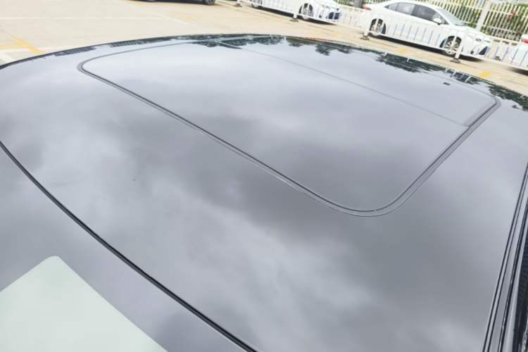 Used Lynk & Co 07 2024 EM-P 126 Long-Range Ultra Roof