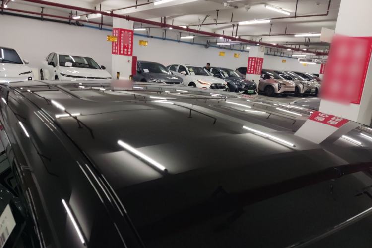 Used Lynk & Co 07 2024 EM-P 126 Long-Range Pro Roof