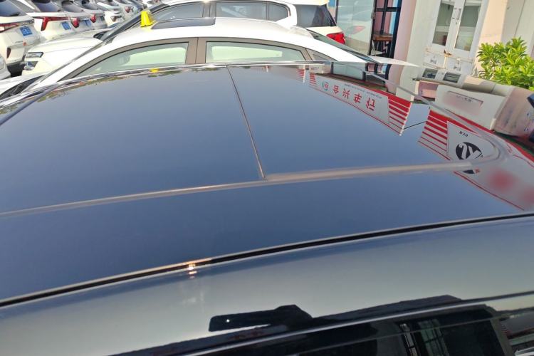 Used Lynk & Co 07 2024 EM-P 126 Long-Range Ultra Roof