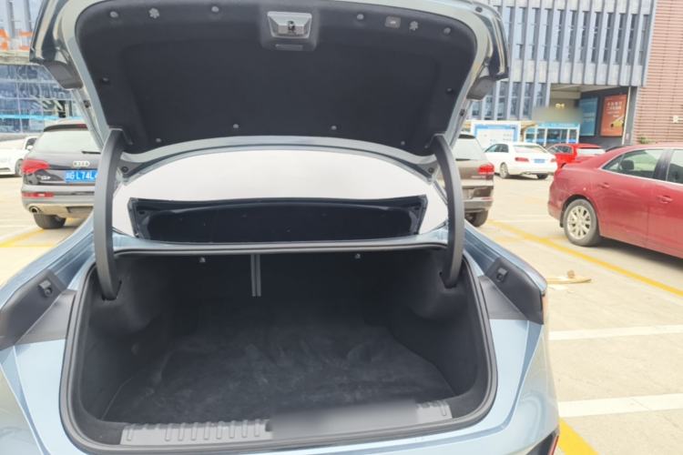 Used Lynk & Co 07 2024 EM-P 126 Long-Range Ultra Trunk