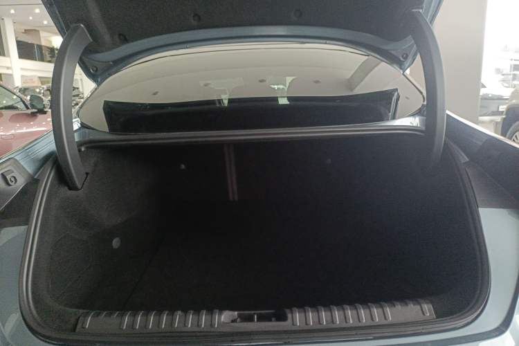 Used Lynk & Co 07 2024 EM-P 126 Long-Range Ultra Trunk