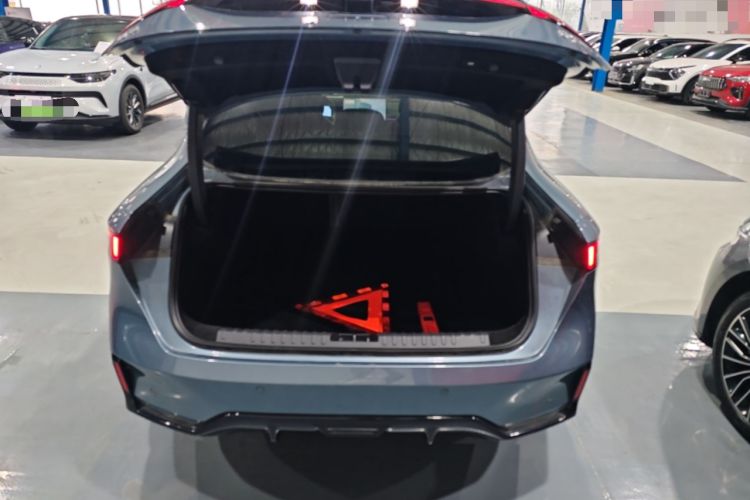 Used Lynk & Co 07 2024 EM-P 126 Long-Range Ultra Trunk