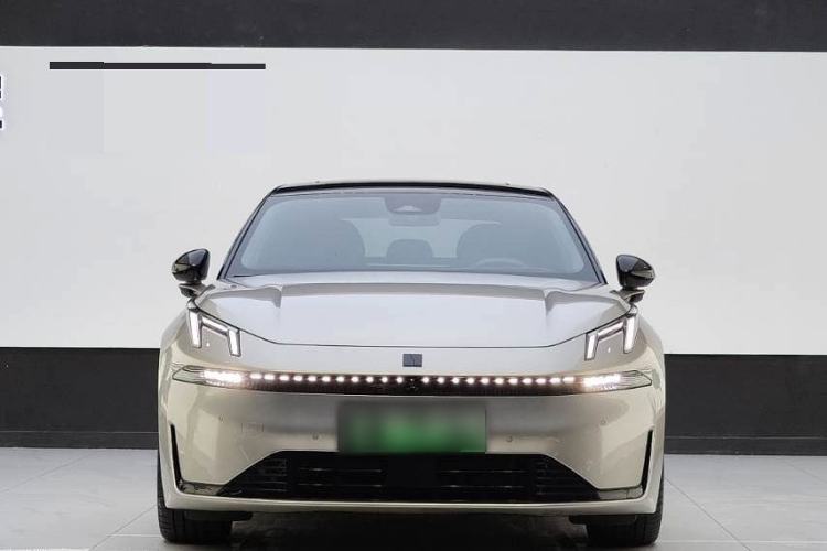 Used Lynk & Co 07 2024 EM-P 126 Long-Range Ultra Exterior 1