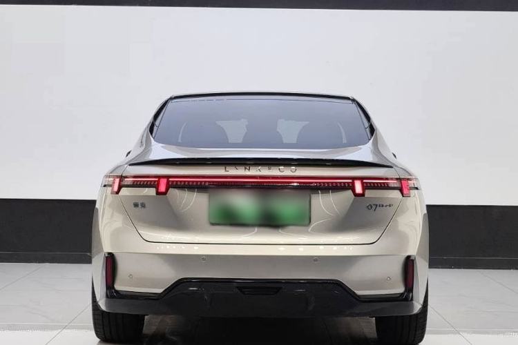 Used Lynk & Co 07 2024 EM-P 126 Long-Range Ultra Exterior 5