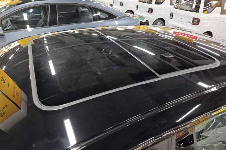 Used Lynk & Co 07 2024 EM-P 126 Long-Range Halo Roof
