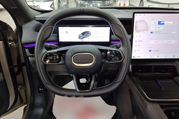 Used Lynk & Co 07 2024 EM-P 126 Long-Range Halo Steering Wheel