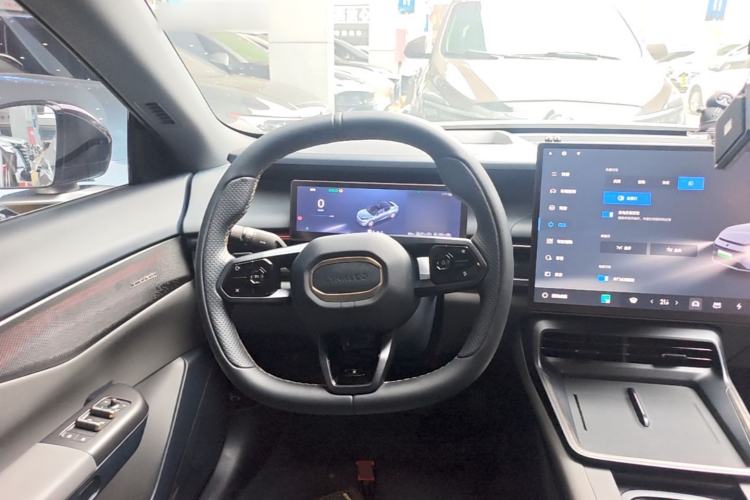 Used Lynk & Co 07 2024 EM-P 126 Long-Range Halo Steering Wheel