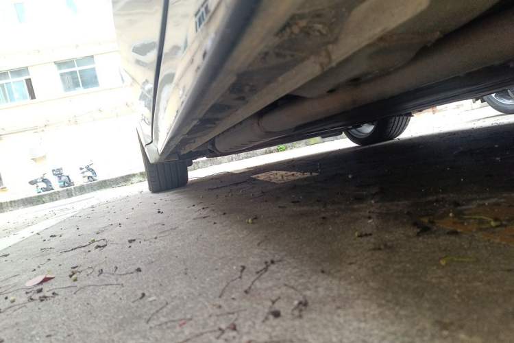 Used Lynk & Co 07 2024 EM-P 126 Long-Range Ultra Chassis Rear Left