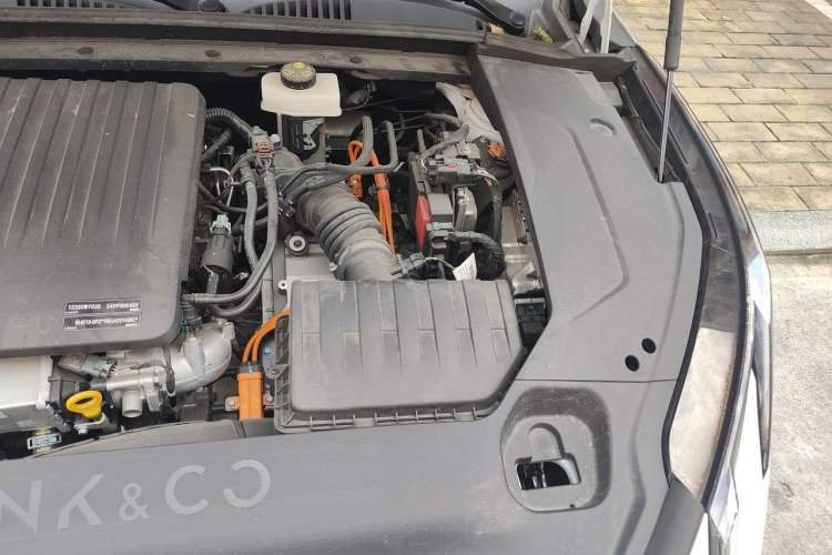 Used Lynk & Co 07 2024 EM-P 126 Long-Range Halo Engine Bay Left