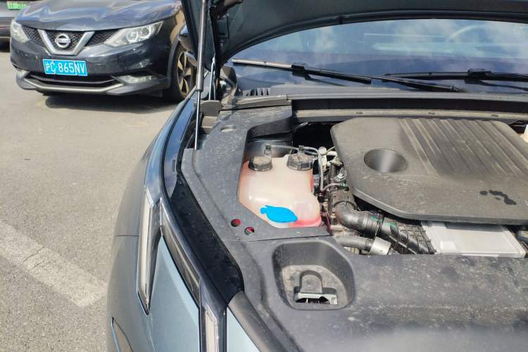 Used Lynk & Co 07 2024 EM-P 126 Long-Range Ultra Engine Bay Right