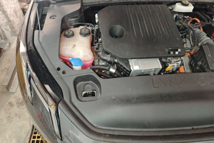 Used Lynk & Co 07 2024 EM-P 126 Long-Range Halo Engine Bay Right