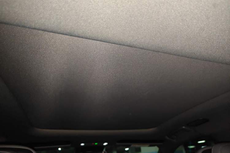 Used Lynk & Co 07 2024 EM-P 126 Long-Range Halo Headliner
