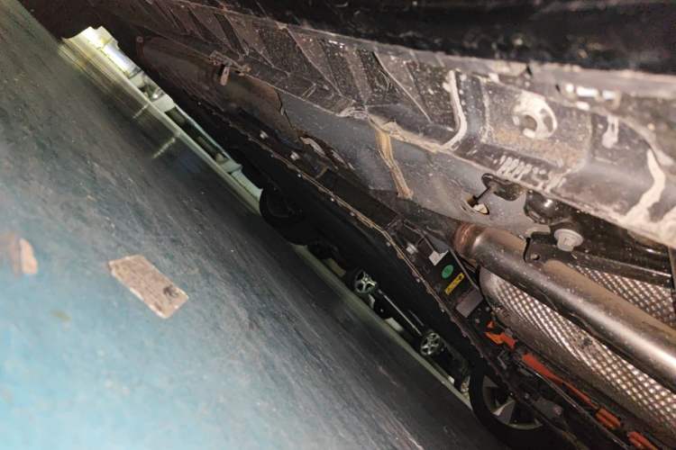 Used Lynk & Co 07 2024 EM-P 126 Long-Range Ultra Chassis Rear Left