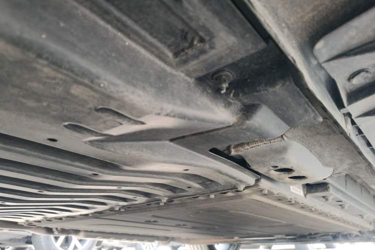 Used Lynk & Co 07 2024 EM-P 126 Long-Range Ultra Chassis Rear Right