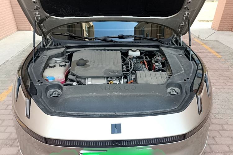 Used Lynk & Co 07 2024 EM-P 126 Long-Range Halo Engine Bay