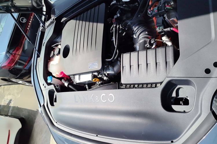 Used Lynk & Co 07 2024 EM-P 126 Long-Range Ultra Engine Bay