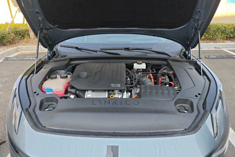 Used Lynk & Co 07 2024 EM-P 126 Long-Range Ultra Engine Bay