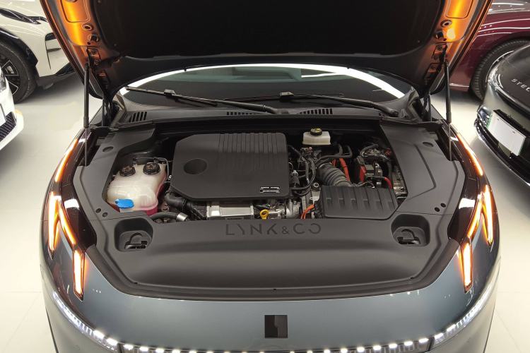 Used Lynk & Co 07 2024 EM-P 126 Long-Range Ultra Engine Bay