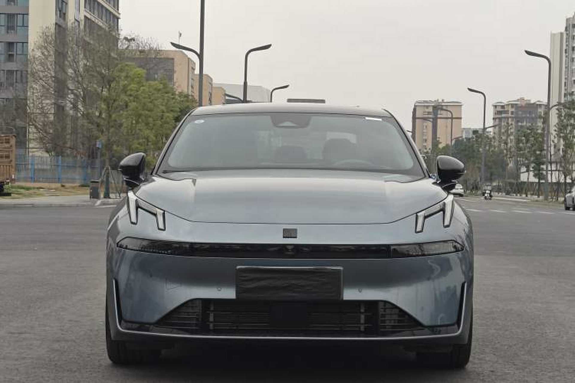 Used Lynk & Co 07 2024 EM-P 126 Long-Range Ultra Exterior 1