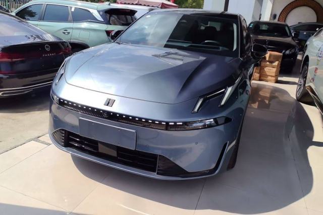 Used Lynk & Co 07 2024 EM-P 126 Long-Range Ultra
