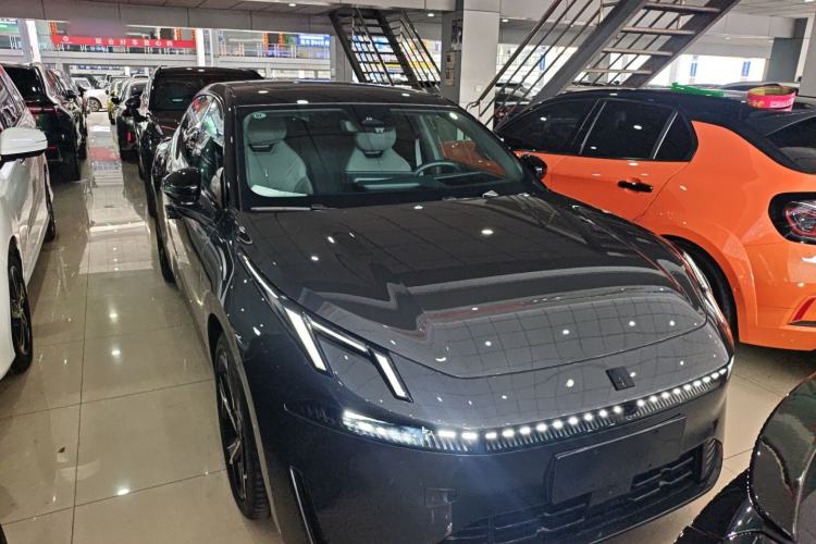 Used Lynk & Co 07 2024 EM-P 126 Long-Range Ultra Front