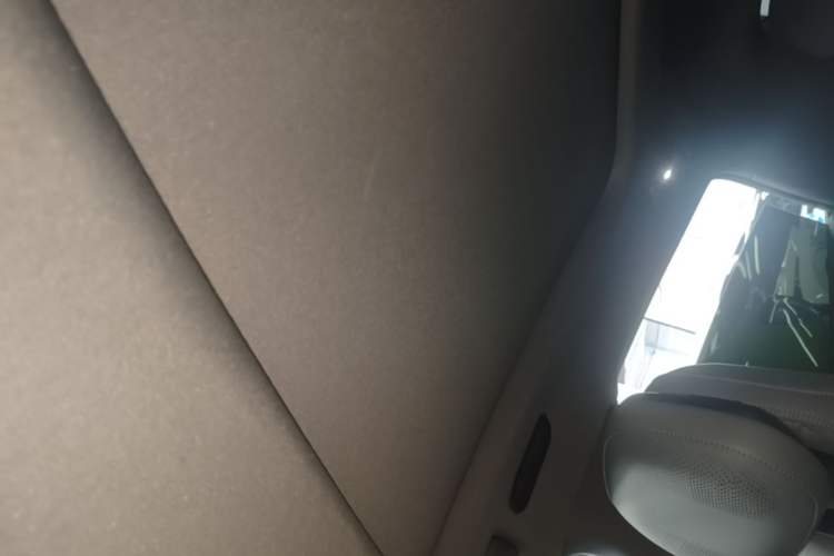 Used Lynk & Co 07 2024 EM-P 126 Long-Range Ultra Headliner