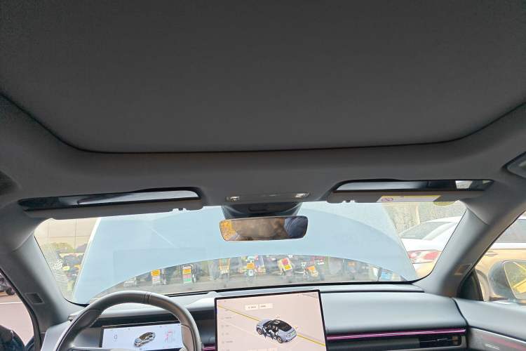 Used Lynk & Co 07 2024 EM-P 126 Long-Range Ultra Headliner