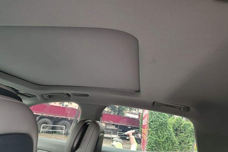 Used Lynk & Co 07 2024 EM-P 126 Long-Range Halo Headliner