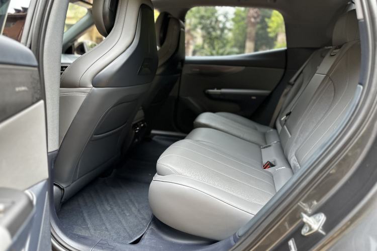 Used Lynk & Co 07 2024 EM-P 126 Long-Range Halo Interior 8