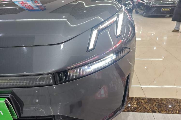 Used Lynk & Co 07 2024 EM-P 126 Long-Range Halo Left Front Headlight