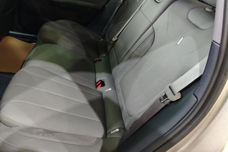 Used Lynk & Co 07 2024 EM-P 126 Long-Range Ultra Left Rear Seat