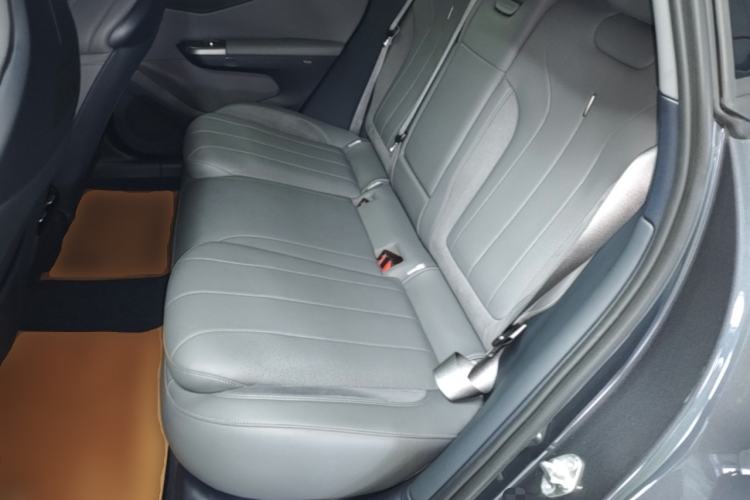 Used Lynk & Co 07 2024 EM-P 126 Long-Range Halo Left Rear Seat