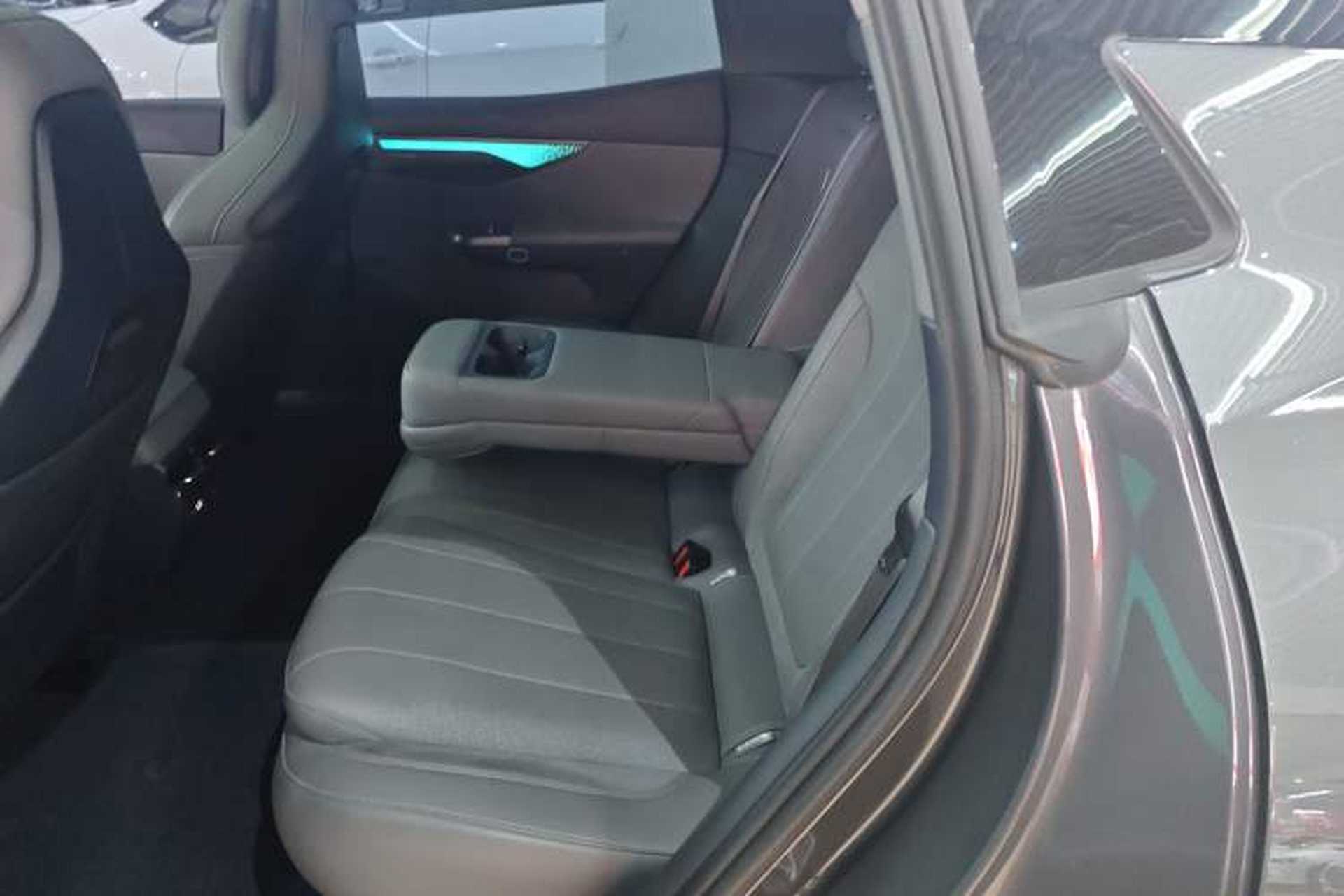 Used Lynk & Co 07 2024 EM-P 126 Long-Range Halo Left Rear Seat