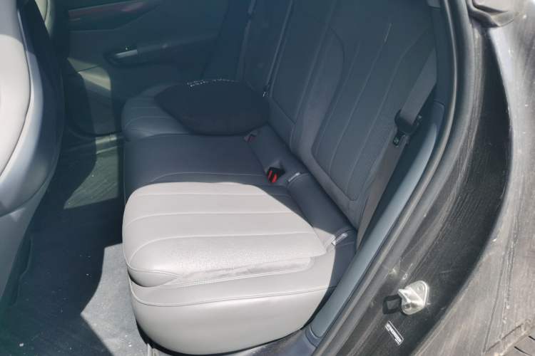 Used Lynk & Co 07 2024 EM-P 126 Long-Range Ultra Left Rear Seat
