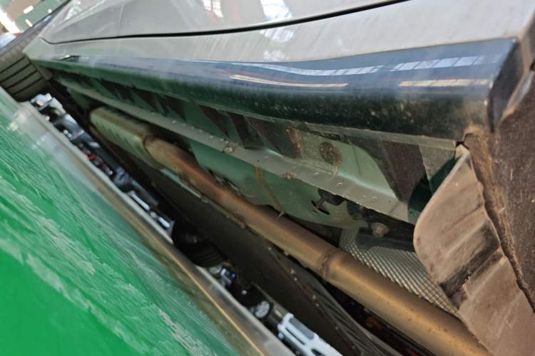 Used Lynk & Co 07 2024 EM-P 126 Long-Range Intelligent Driving Ultra Left Side Sill