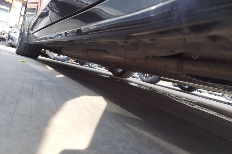 Used Lynk & Co 07 2024 EM-P 126 Long-Range Ultra Left Side Sill