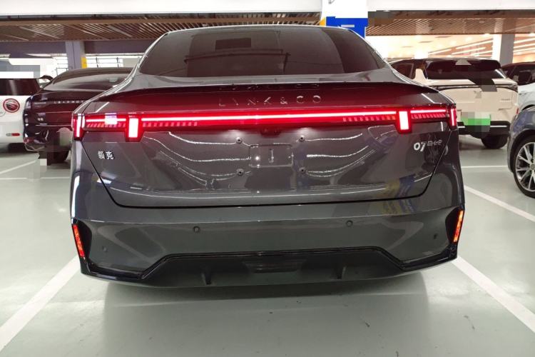 Used Lynk & Co 07 2024 EM-P 126 Long-Range Ultra Rear