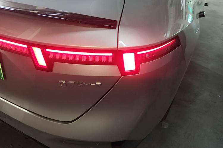 Used Lynk & Co 07 2024 EM-P 126 Long-Range Halo Right Rear Taillight