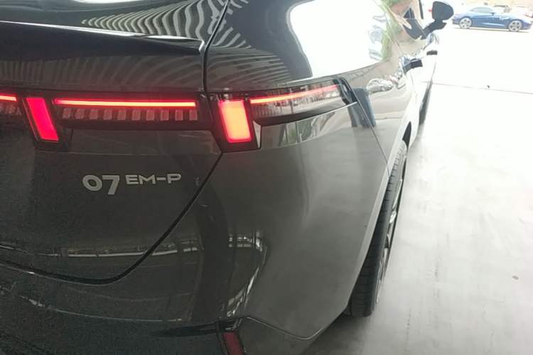 Used Lynk & Co 07 2024 EM-P 126 Long-Range Ultra Right Rear Taillight