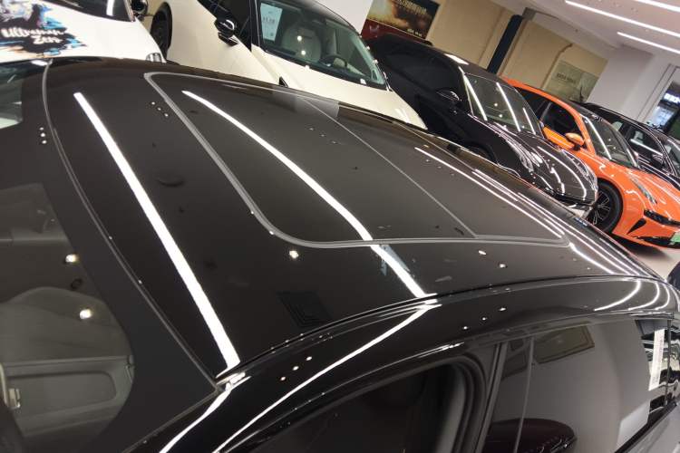 Used Lynk & Co 07 2024 EM-P 126 Long-Range Ultra Roof