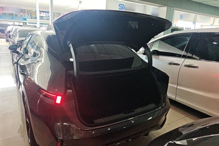 Used Lynk & Co 07 2024 EM-P 126 Long-Range Ultra Trunk