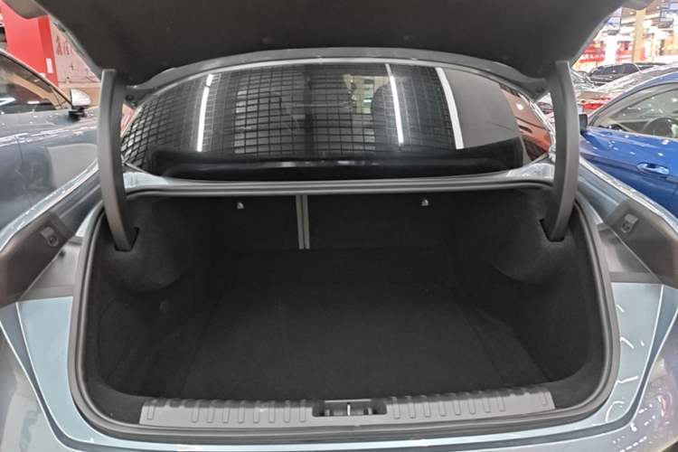 Used Lynk & Co 07 2024 EM-P 126 Long-Range Ultra Trunk