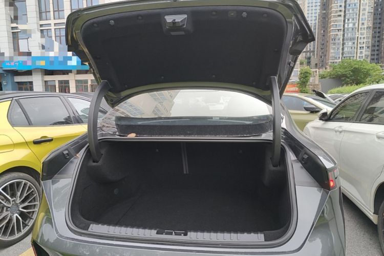 Used Lynk & Co 07 2024 EM-P 126 Long-Range Halo Trunk