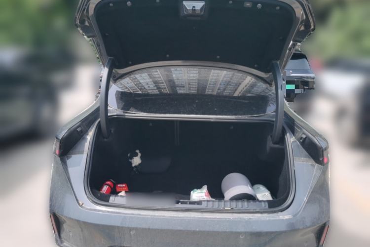Used Lynk & Co 07 2024 EM-P 126 Long-Range Ultra Trunk
