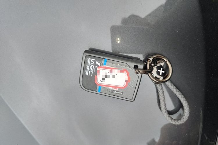 Used Lynk & Co 07 2024 EM-P 126 Long-Range Halo Vehicle Key
