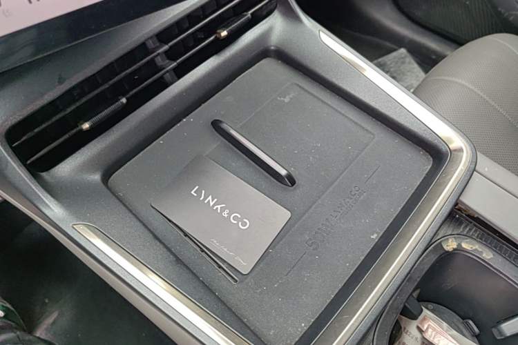 Used Lynk & Co 07 2024 EM-P 126 Long-Range Halo Vehicle Key