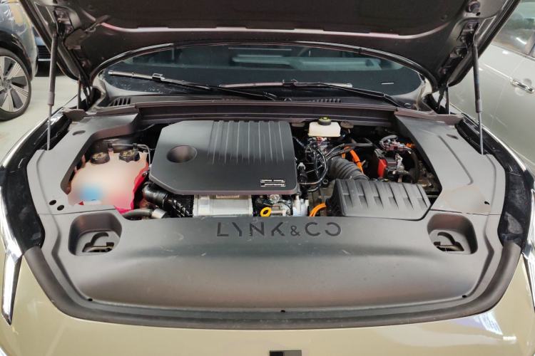 Used Lynk & Co 07 2024 EM-P 126 Long-Range Halo Engine Bay