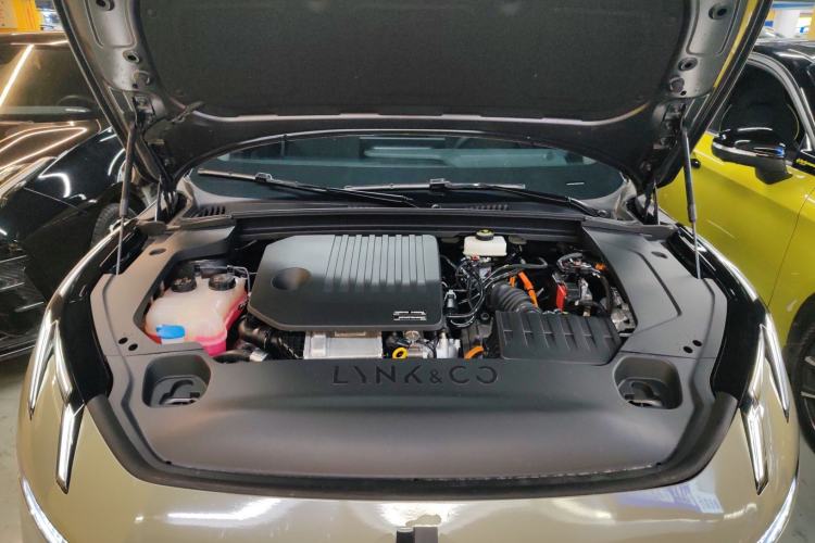 Used Lynk & Co 07 2024 EM-P 126 Long-Range Halo Engine Bay