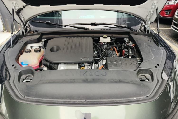 Used Lynk & Co 07 2024 EM-P 126 Long-Range Halo Engine Bay